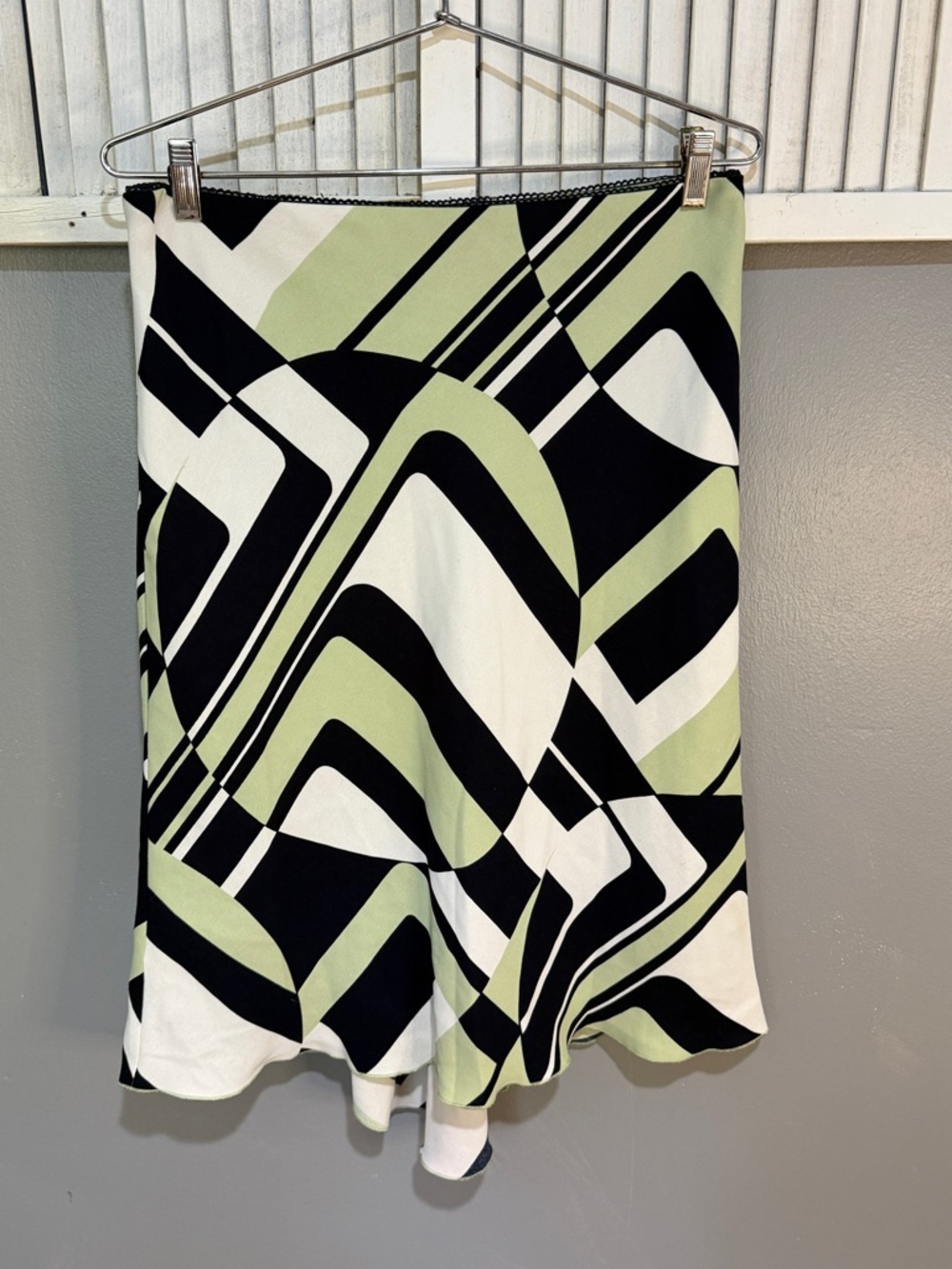Chapter One Skirt with Black, White & Light Green Geometric Print Sz M